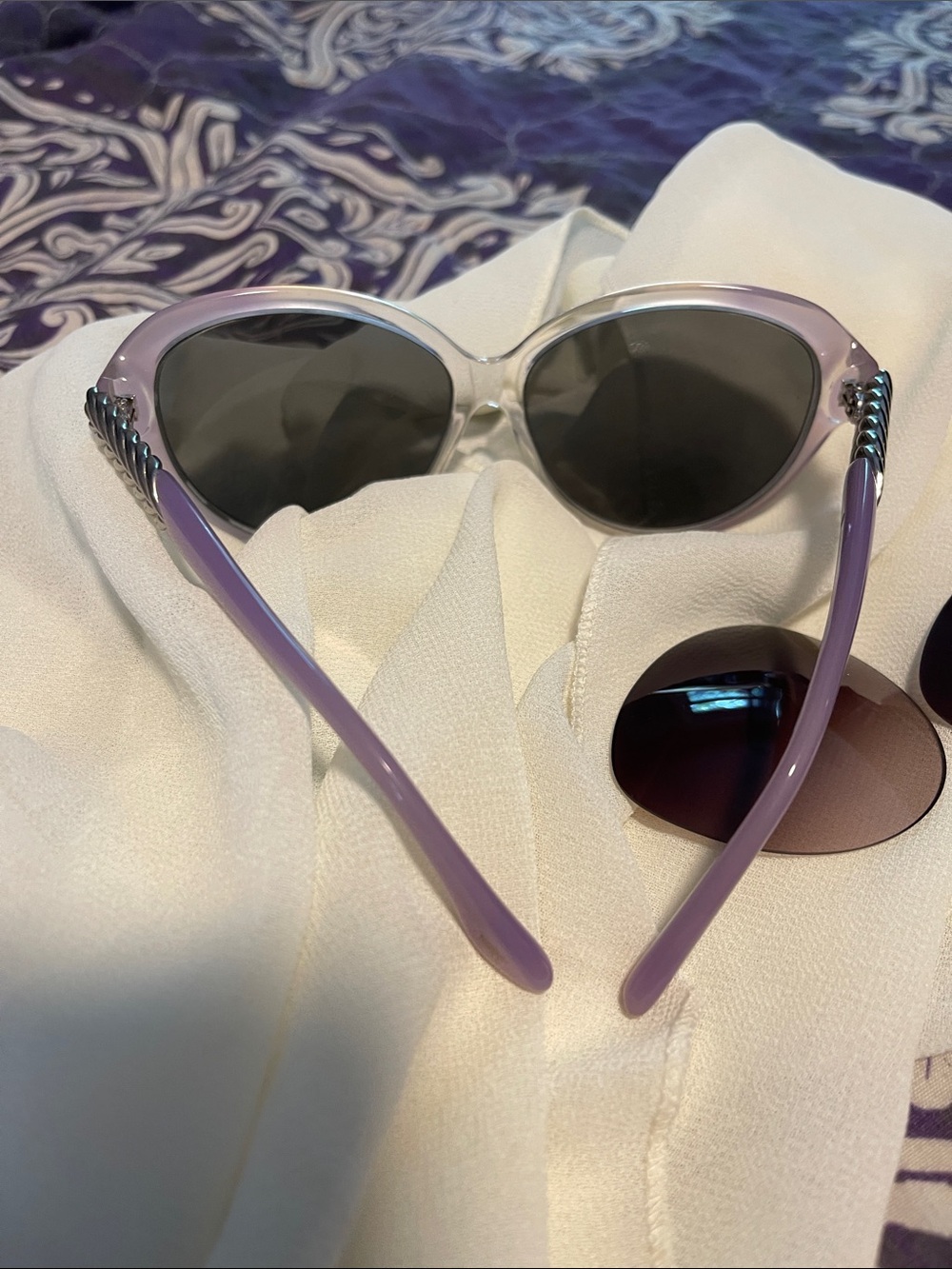 David Yurman Lavender Rim Oval Sunglasses with Dark Lenses - Picture 4 of 4
